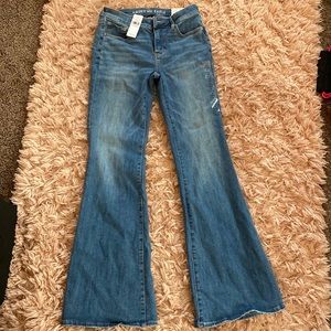 Low rise American eagle jeans